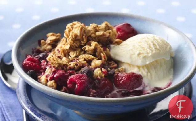 Potrójnie Jagodowa Granola Crisp