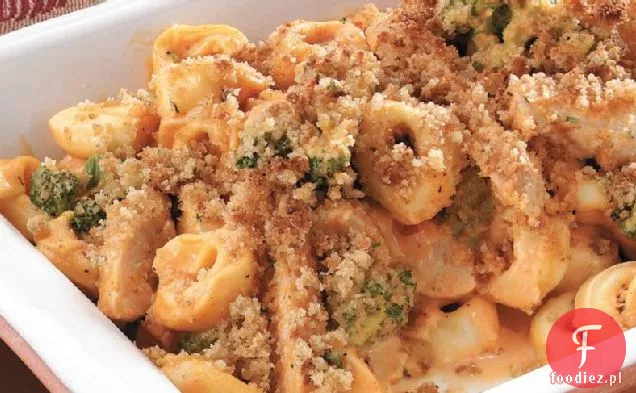 Grillowany kurczak i Tortellini z pieczoną kremem z czerwonej papryki