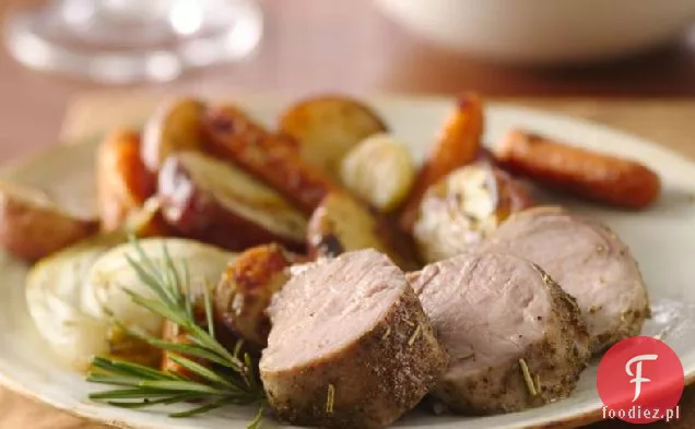 Polędwiczki wieprzowe z pieczonymi warzywami