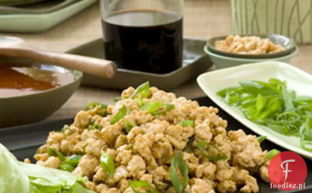 Zawijanie Sałaty Z Kurczaka Mielonego