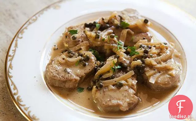 Medaliony wieprzowe z sosem musztardowo-kaparowym