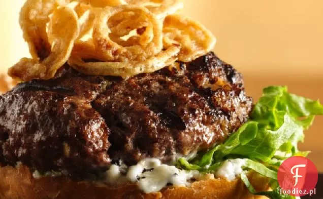 Killer stek hamburgery z czarnym pieprzem majonezem i chrupiącą cebulą