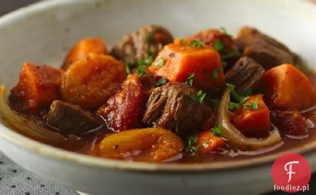 Slow-Cooker Kolumbijska wołowina i słodkie ziemniaki gulasz