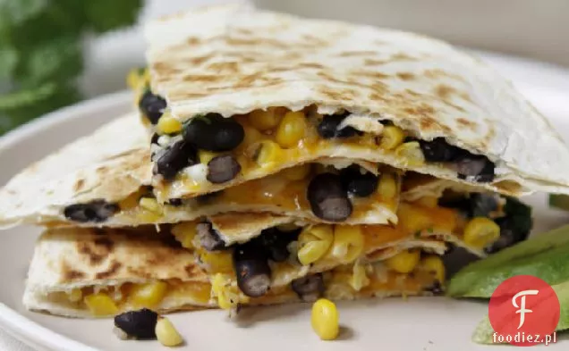 Quesadillas z czarnej fasoli i kukurydzy