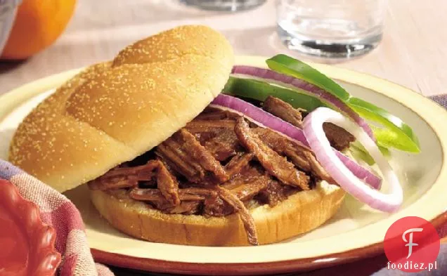 Slow-Cooker Root Beer Barbecue Kanapki Z Wołowiną
