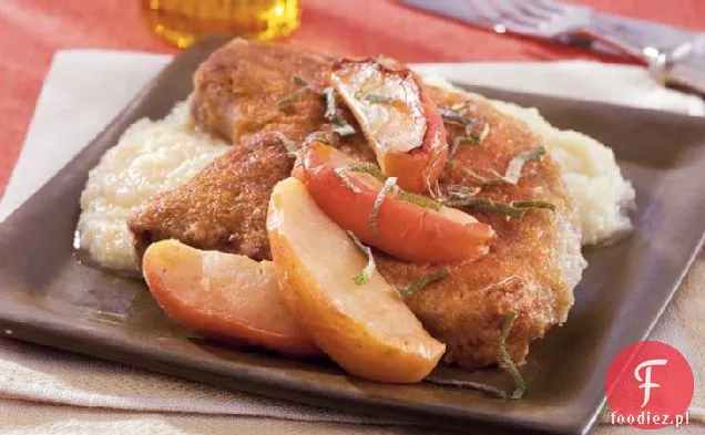 Kotlet schabowy z serem pleśniowym z jabłkami