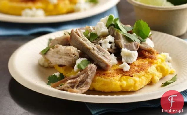 Arepas z kukurydzą i wieprzowiną