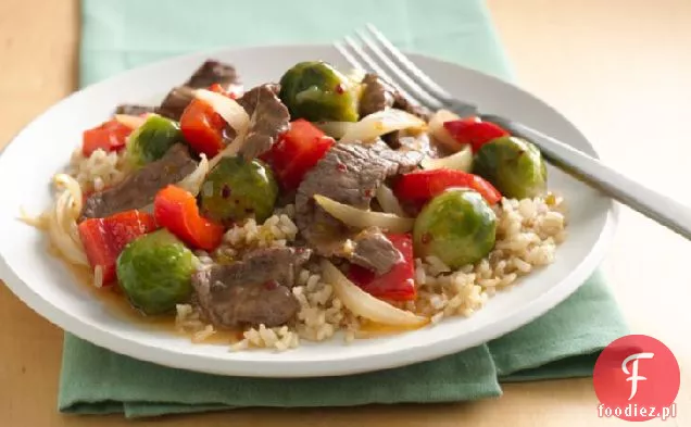 Brukselka i stek Stir-Fry