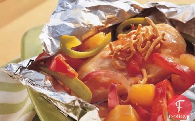 Grillowane paczki z kurczakiem słodko-kwaśnym