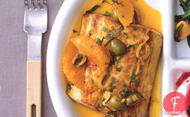Mahi-Mahi z pomarańczami i oliwkami