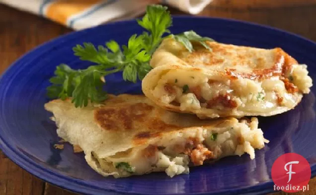 QUESADILLAS z ziemniakami i kiełbasą