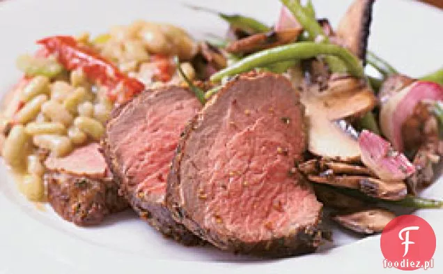 Pieczony Filet wołowy z musztardą pełnoziarnistą i skórką ziołową