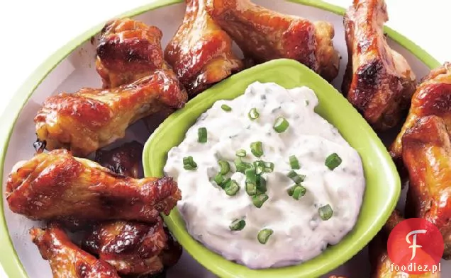 Skrzydełka kurczaka Jerk z kremowym sosem do zanurzania