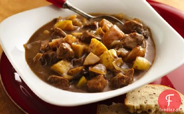 Gulasz z owocami i wieprzowiną