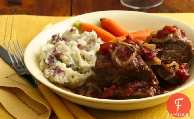 Żeberka wołowe z sosem pomidorowo-winnym