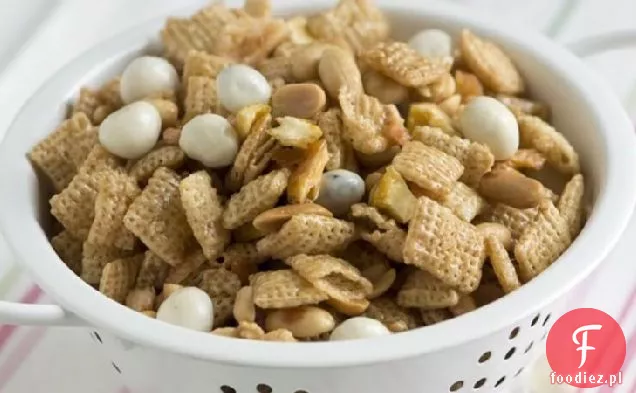 Brzoskwinie i orzeszki ziemne Chex Mix