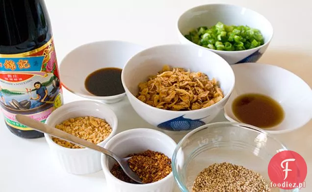 Jedz za osiem dolców: pierogi na dwa sposoby, z sosem Freestyle Dipping