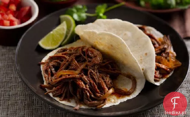 Chile i pieczony czosnek wołowy mostek Tacos
