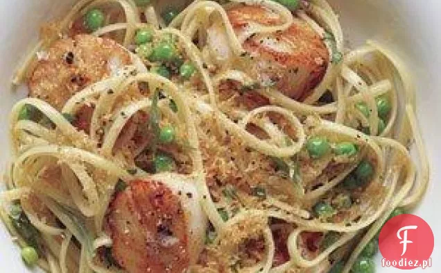 Linguine Z Przegrzebkami, Brązowym Masłem I Groszkiem