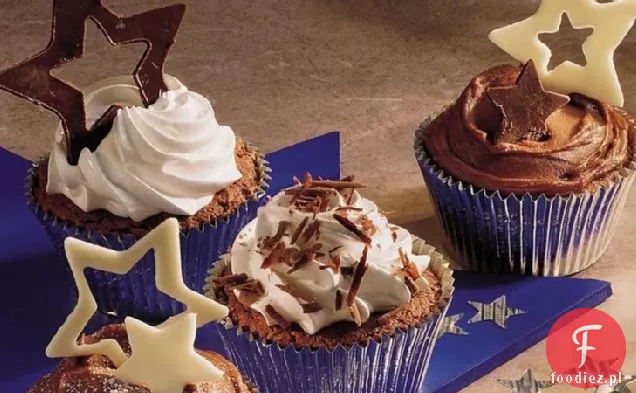 Star-Studded Celebration Cupcakes