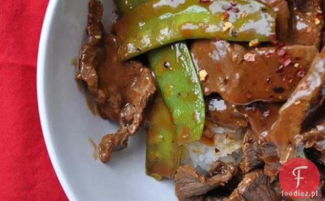 Flat Iron Beef Z Groszkiem Śnieżnym