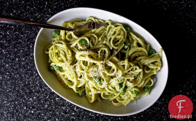 Linguine Z Pesto Z Grochu