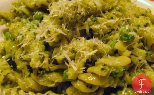 Sałatka Z Pesto, Groszku I Makaronu