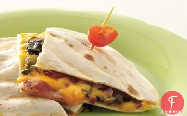 Chile, ser i bekon Quesadillas