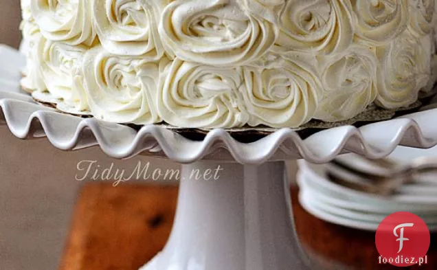 Red Velvet & Cinnamon Layer Cake with Cream Cheese Frosting