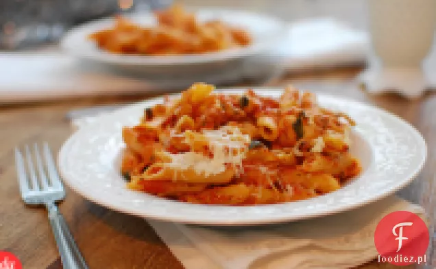 Trzy-Serowy Kurczak Penne Pasta Piec