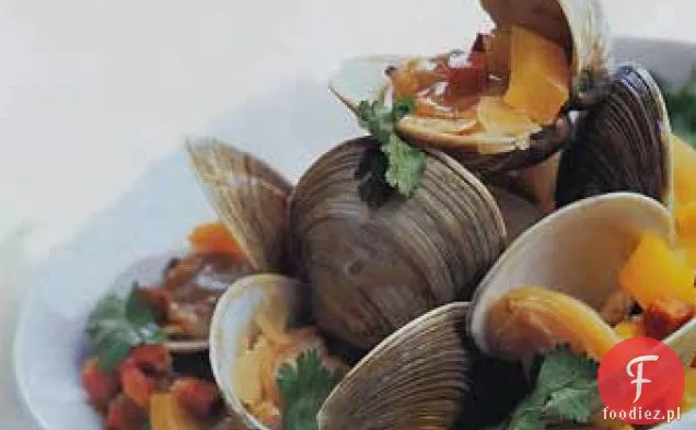 Małże gotowane na parze w winie i Chorizo