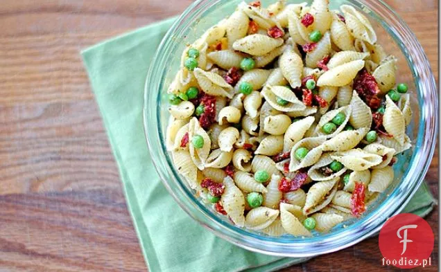 Muszle Z Pesto, Groszkiem I Suszonymi Pomidorami