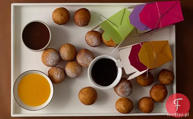 Bomboloni z czekoladowym Espresso, karmelem Whisky i sosami Clementine