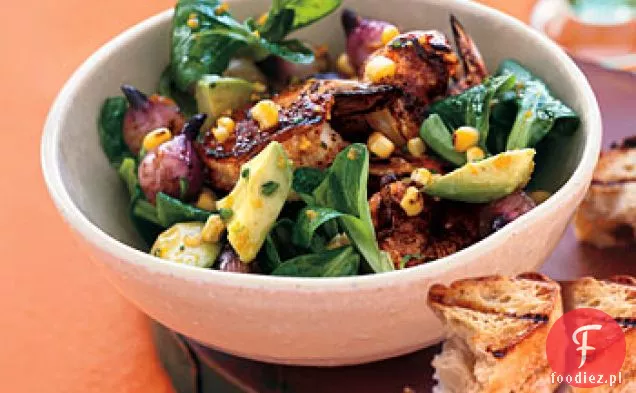 Sałatka z grillowanych krewetek z kukurydzą i awokado