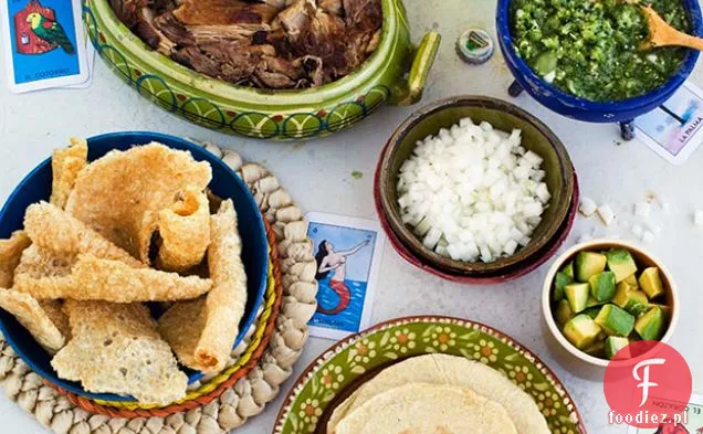 Tacos z Carnitas pieczone z pomarańczą, mlekiem i pieprzem