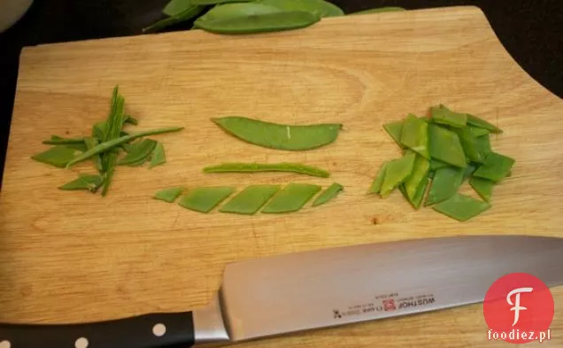 Wiosenna Sałatka Grochowa Z Chrzanem I Miętą Vinaigrette