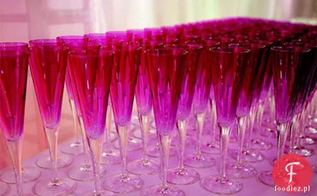Paris ' S Crimson Champagne Cocktail