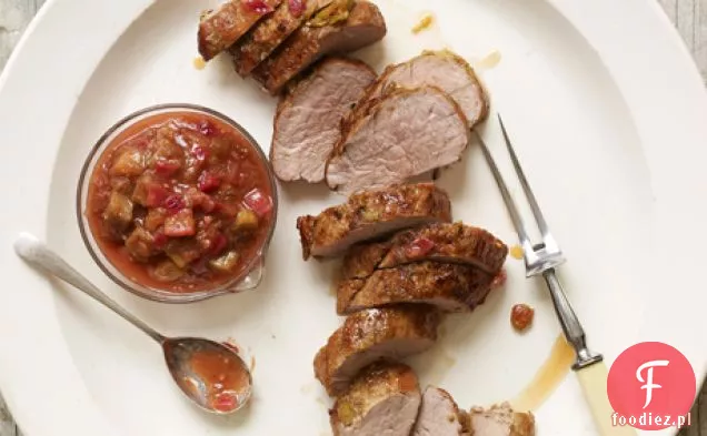 Polędwiczki wieprzowe z przyprawionym rabarbarem Chutney