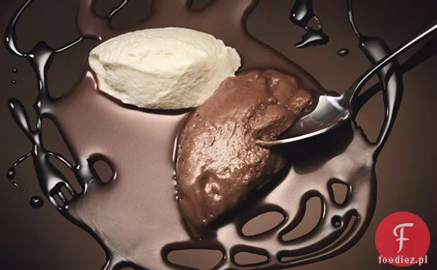 Mus z mlecznej czekolady z Port Ganache i bitą śmietaną