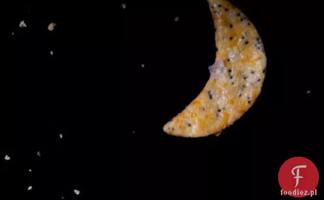 Poppy Cheddar Moon Crackers