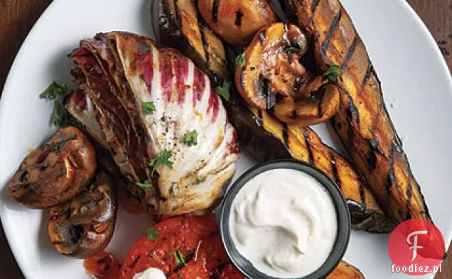 Grillowane warzywa z sosem jogurtowo-Tahini
