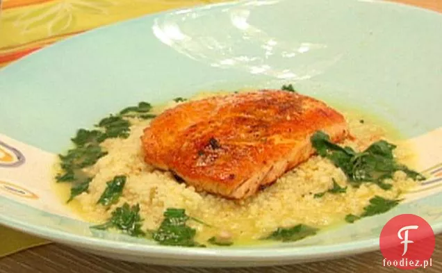 Arctic Char z glazurą Mandarynkowo-Habanero i cytrynowym bulionem kuskus