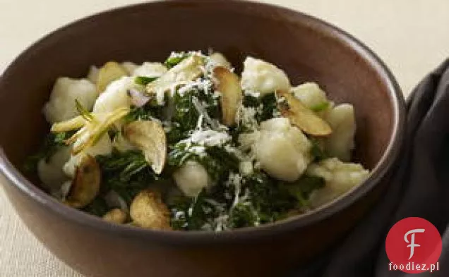 Niecałe 15 Minut Szpinaku Z Gnocchi I Chipsami Czosnkowymi