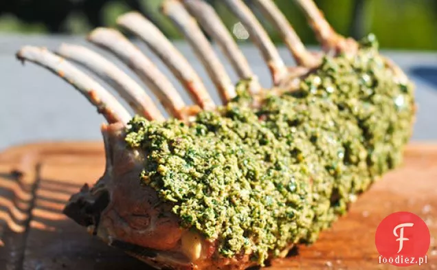 Grillowanie: musztarda i ziele kruszone Rack Baranka
