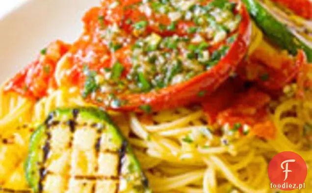 Zjedz za 8 dolców: Spaghetti all ' Aglio e Olio z marynowanymi warzywami