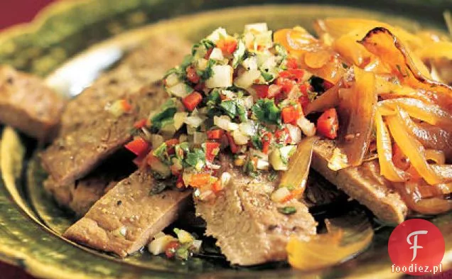 Churrasco z Pebre (Grillowana polędwica wołowa z chilijskim sosem kolendrowym)