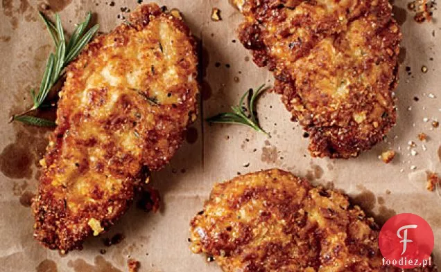 Kurczak smażony w piecu z parmezanem i orzechami piniowymi