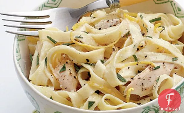 Linguine z indykiem, bazylią i Crème Fraîche