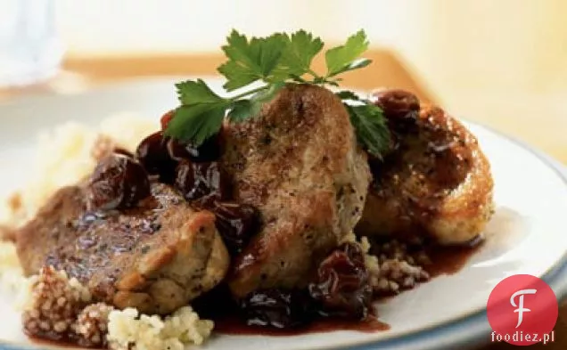 Medaliony wieprzowe z sosem wiśniowym z suszonego wina porto