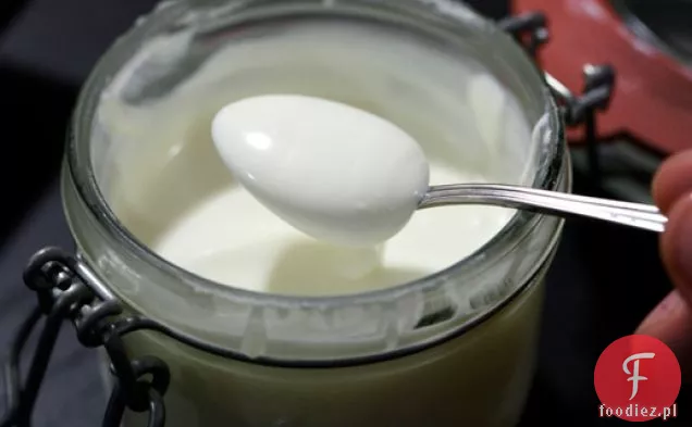 Jak zrobić Crème Fraîche (w jednym prostym kroku!)